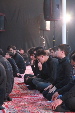 گزارش تصویری گزارش تصویری مراسم احیای شب قدر ۲۳ رمضان ۱۴۰۴