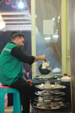 گزارش تصویری گزارش تصویری مراسم احیای شب قدر ۲۰ رمضان ۱۴۰۴