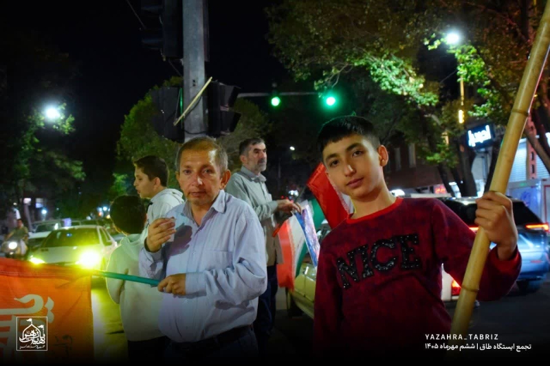 تجمع انقلابی ایستگاه طاق تبریز