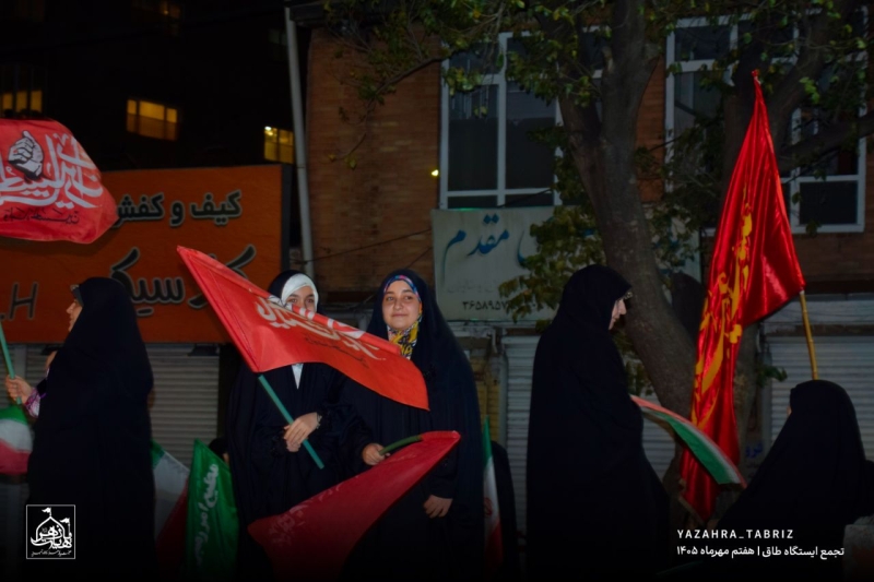 تجمع انقلابی ایستگاه طاق تبریز