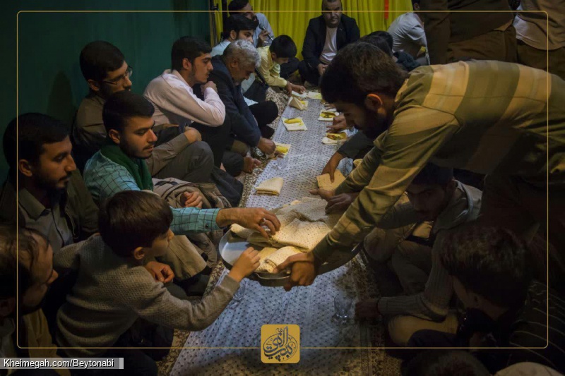 مراسم تاج گزاری اما زمان عج