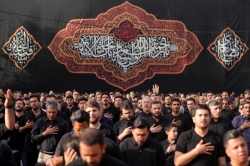 تصویر مراسم روز اول محرم 1404 1447 حاج محمود کریمی -  هیئت رایه العباس امامزاده علی اکبر چیذر
