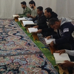 برگزاری محفل قرآنی در شب مبعث حضرت رسول مکرم اسلام ص درمحل مسجد جامع افضل روستای گورزانگ