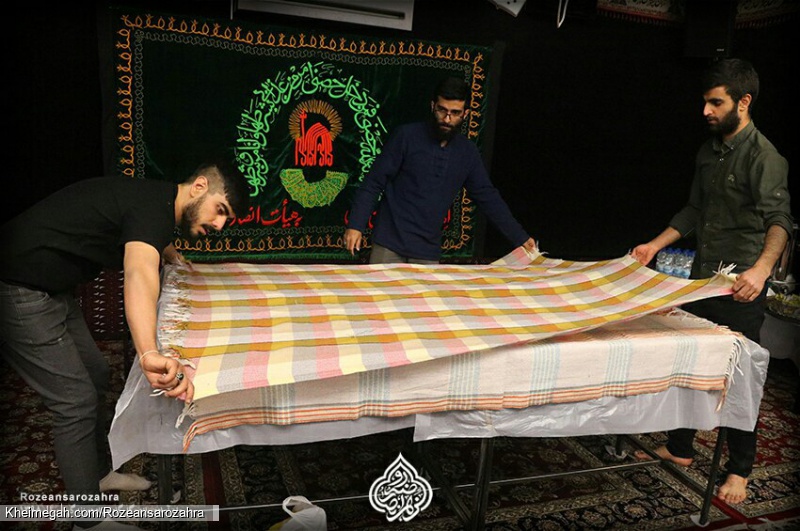 مرحله آماده سازی کارگاه جهاد دوزندگی روضه انصارالزهرا سلام الله علیها