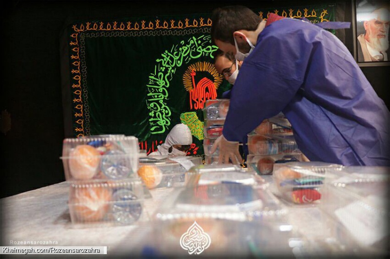 آماده سازی بسته پذیرایی جهت توزیع در بیمارستان