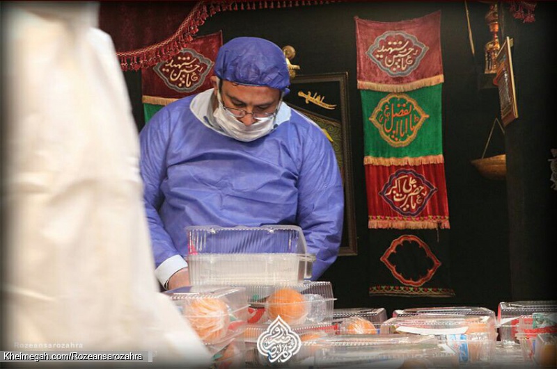 آماده سازی بسته پذیرایی جهت توزیع در بیمارستان