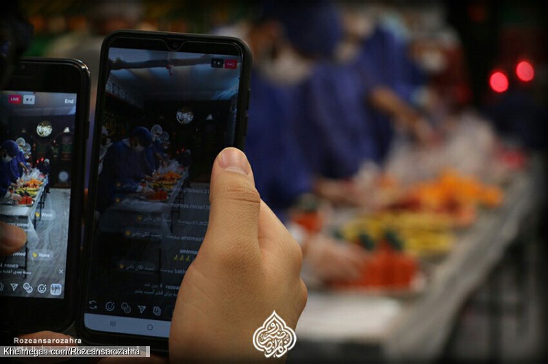 آماده سازی بسته عیدانه برای قشر آسیب پذیر روضه انصارالزهراسلام الله علیها