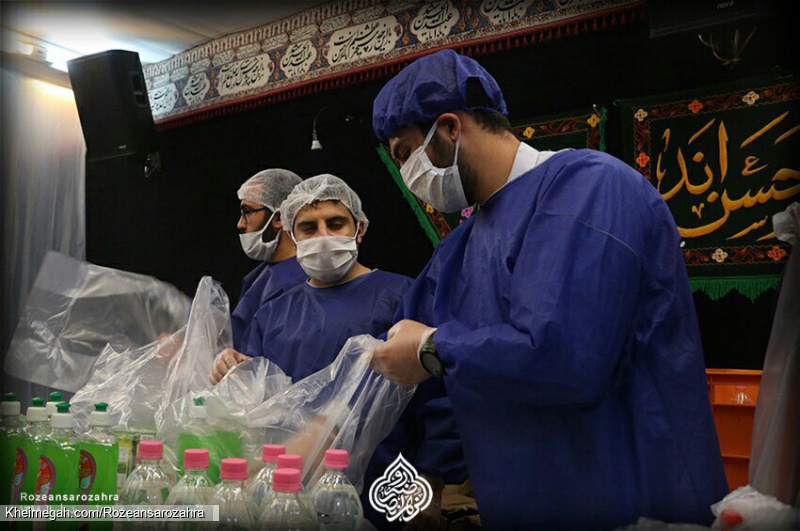 آماده سازی بسته عیدانه برای قشر آسیب پذیر روضه انصارالزهراسلام الله علیها