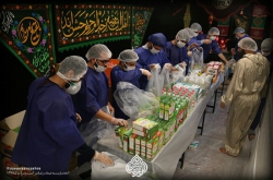 آماده سازی بسته عیدانه برای قشر آسیب پذیر روضه انصارالزهراسلام الله علیها