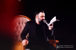تصویر جلسه هیئت هفتگی 24 اردیبهشت 1404 - کربلایی جواد مقدم - هیئت بین الحرمین طهران - مسجد امام حسین