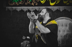 تصویر جلسه هیئت هفتگی 31 اردیبهشت 1404 - کربلایی جواد مقدم - هیئت بین الحرمین تهران - مسجد امام حسین