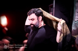 تصویر مراسم شهادت امام هادی (ع) 1404 کربلایی جواد مقدم - مراسم جلسه هفتگی هیئت بین الحرمین طهران