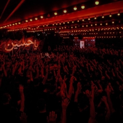 تصویر مراسم شب اول محرم 1405 حاج سید مجید بنی فاطمه - محرم الحرام 1448 - هیئت ریحانه الحسین (س)