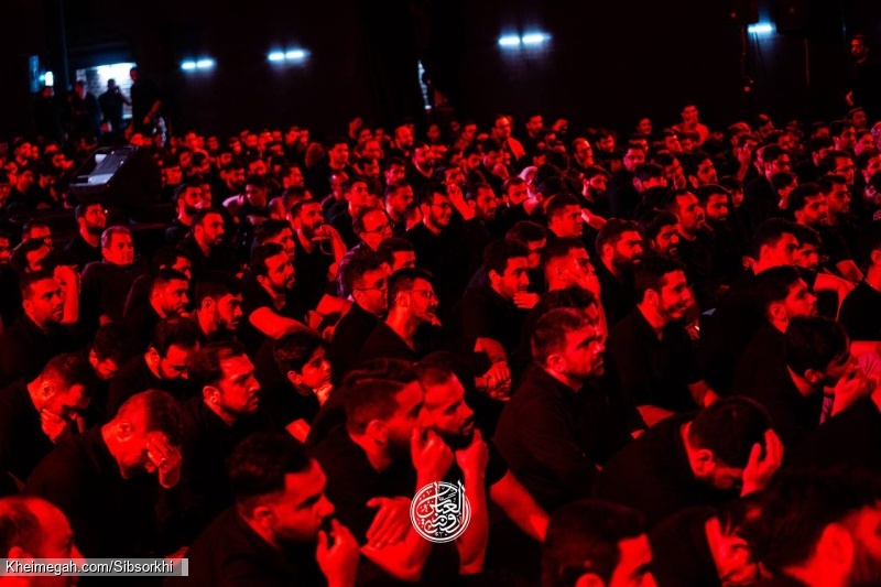 تصویر مراسم شب اول محرم 1404 1447 حاج حسین سیب سرخی - هیئت روضه العباس تهران