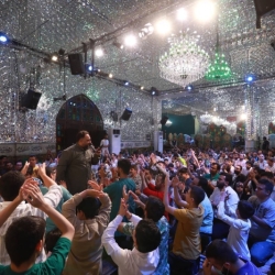 تصویر مراسم جشن شب ولادت امام رضا (ع) 18 اردیبهشت 1404 کربلایی محمد فصولی - امامزاده صالح تجریش