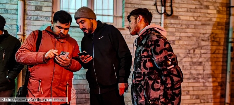 برپایی موکب پذیرایی شب نیمه شعبان 1403 توسط خادمین مسجدامام حسن مجتبی علیه السلام اسلام آباد زنجان