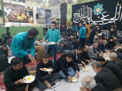 پذیرایی از عزاداران محترم