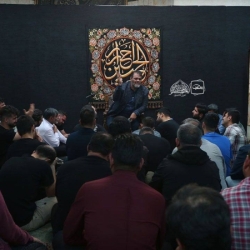 تصویر جلسه هیئت هفتگی 20 مهر 1404 حاج حیدر خمسه - مراسم روضه هفتگی هیئت احرارالحسین (ع)