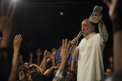 گزارش تصویری جلسه روضه هفتگی 17 اسفند 1403 کربلایی نریمان پناهی - هیئت رزمندگان مکتب الحسین (ع)