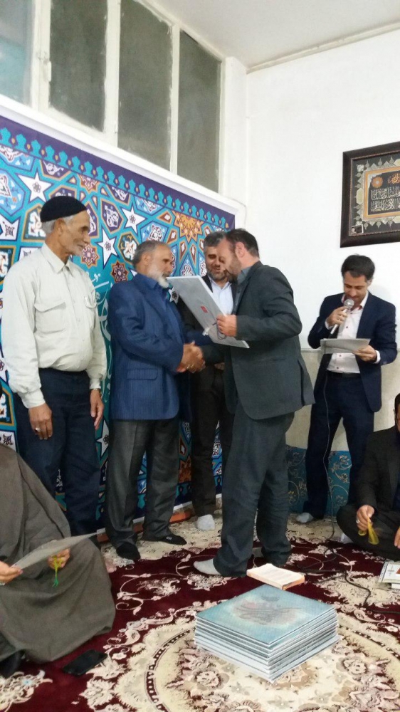 تجلیل از خادمان و مادحین و سخنرانان هیئت