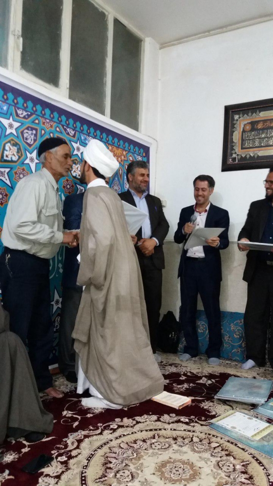 تجلیل از خادمان و مادحین و سخنرانان هیئت