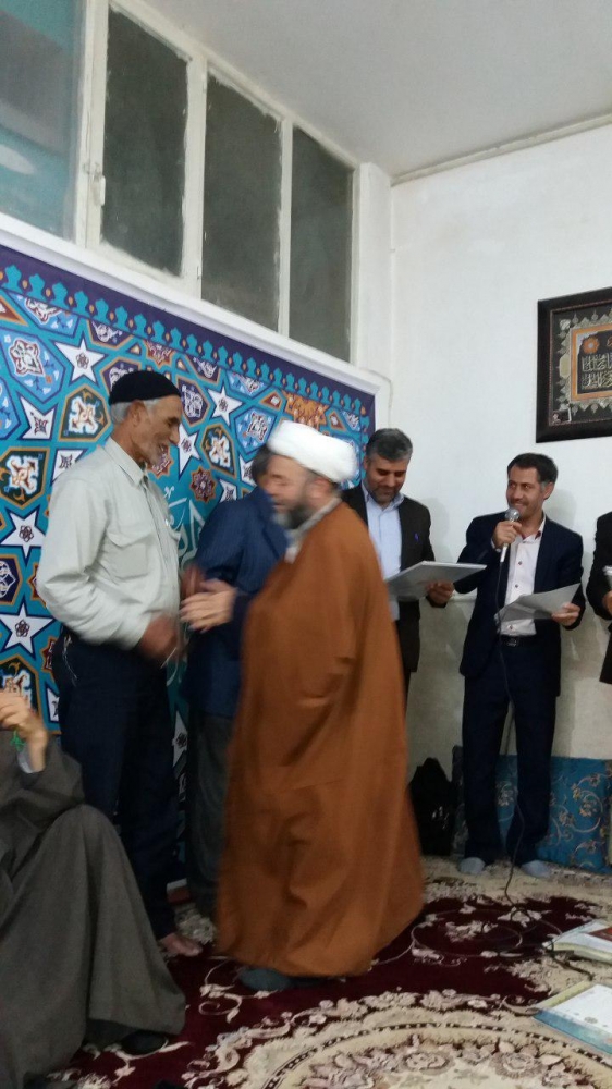 تجلیل از خادمان و مادحین و سخنرانان هیئت