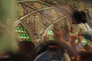 بایدم زائر تو زائر خدا بشه - دانلود ویدئو کلیپ مولودی ولادت امام رضا (ع) کریمی و بنی فاطمه