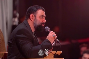 التماست میکنم اینجا نمونیم - دانلود ویدیو کلیپ مداحی زمینه شب دوم محرم 1405 کربلایی جواد مقدم